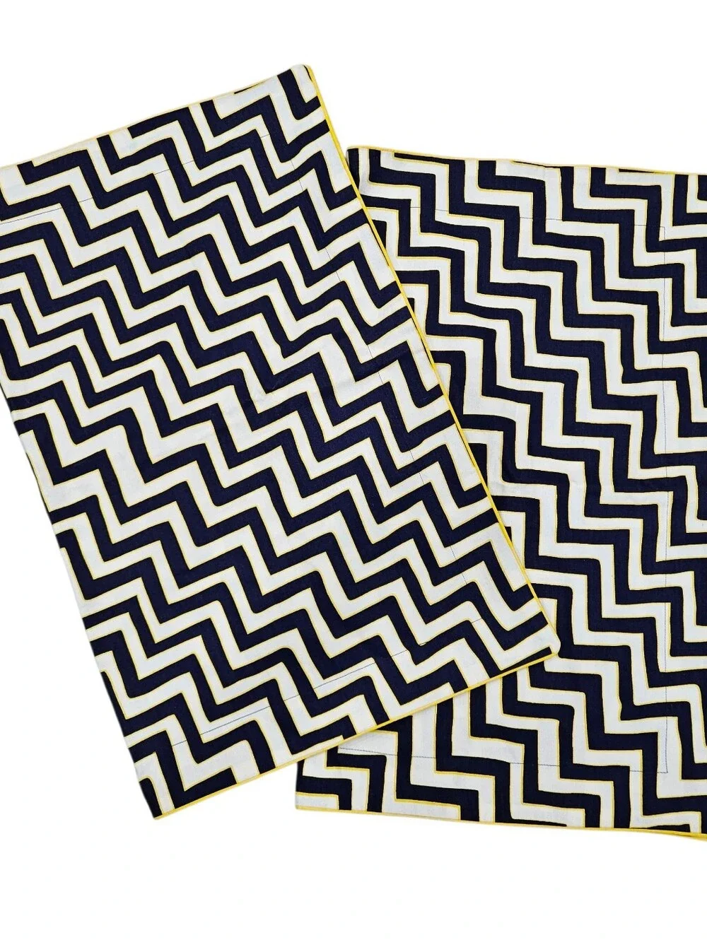 Tommy Hilfiger Sierra Azul Blue White Yellow Zigzag STD Pillow Shams Cotton Set